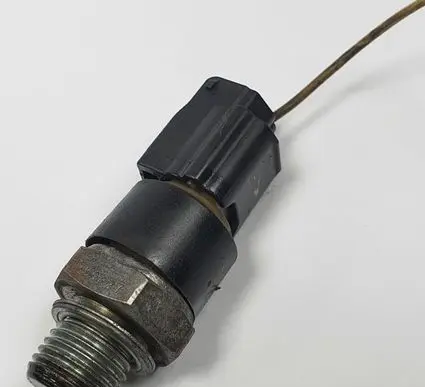 Renault Espace - Grand espace IV Oil pressure sensor 8200359627