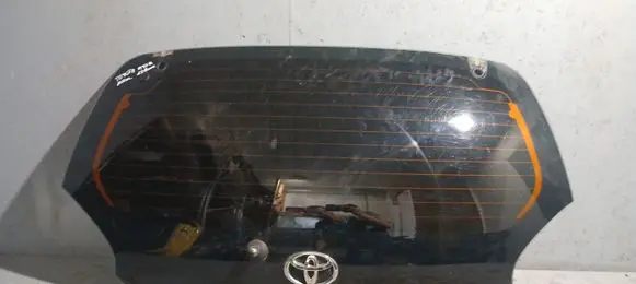 Toyota Aygo AB10 Opening tailgate glass