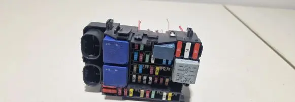 Renault Scenic III - Grand scenic III Fuse box set 1801330