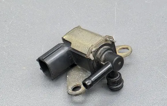 Vacuum valve