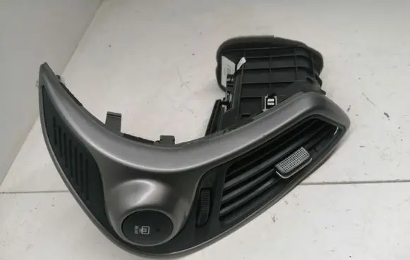 Hyundai ix35 Dash center air vent grill 974102S000