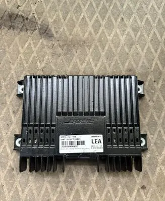 Mazda 6 Sound amplifier GM1A6692X 307010403