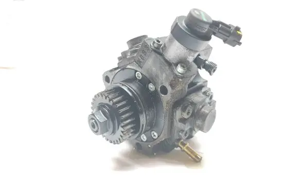 Renault Trafic III (X82) Fuel injection high pressure pump 167008960R 7892339 0445010404