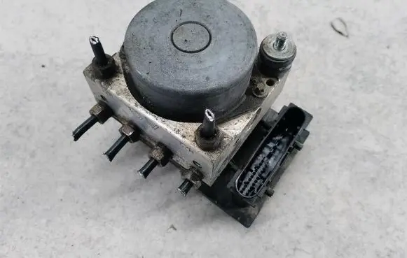 Opel Corsa D ABS Pump 13236012
