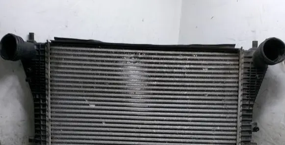 Volkswagen Touran I Intercooler radiator 1K0145803S