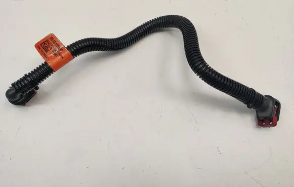 Dodge Durango III Fuel main line pipe 05181623AB