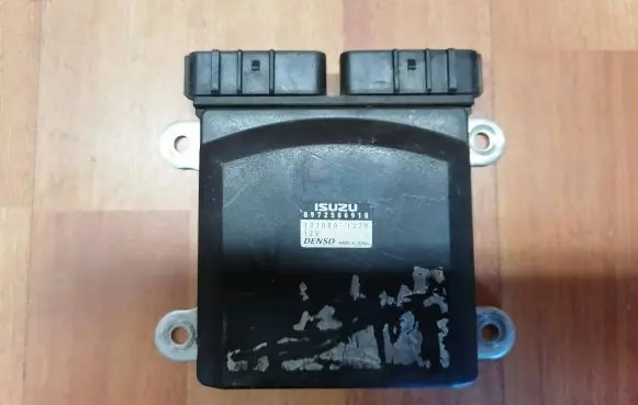 Opel Signum Fuel injection control unit/module 8972586910 1310001270