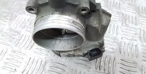 Volvo V70 Throttle valve 30711552