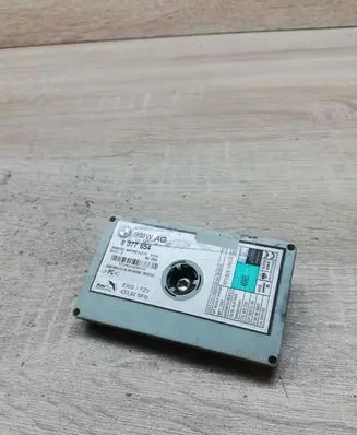 BMW X5 E53 Antenna control unit 8377654
