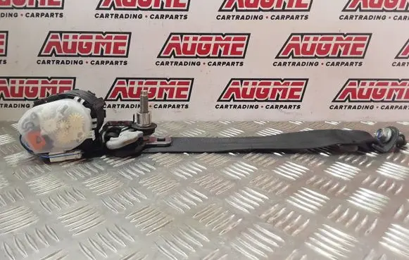 Honda CR-V Rear seatbelt 607863300A A82450SWWGO