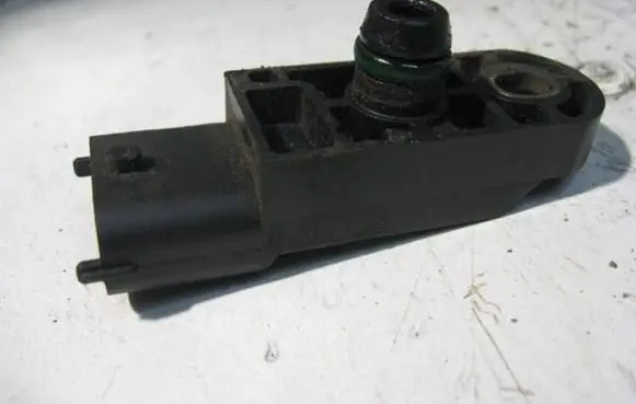Renault Trafic I Air pressure sensor 8200168253 25DCI