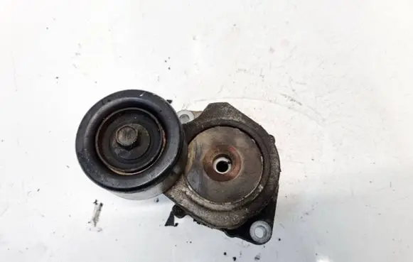 Honda CR-V Generator/alternator belt tensioner
