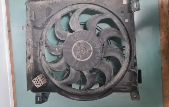 Opel Astra H Fan impeller 24467445