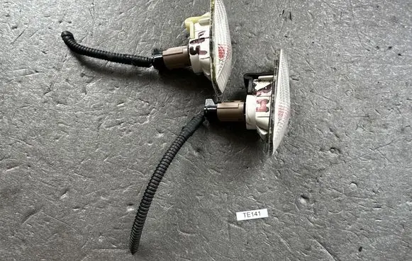 Hyundai Terracan Front fender indicator light 923043B120 923033B120