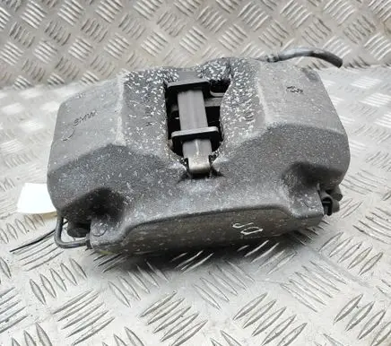 BMW 5 G30 G31 G38 Front brake caliper 6885840