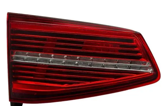 Volkswagen PASSAT B8 Rear/tail lights 3G9945307