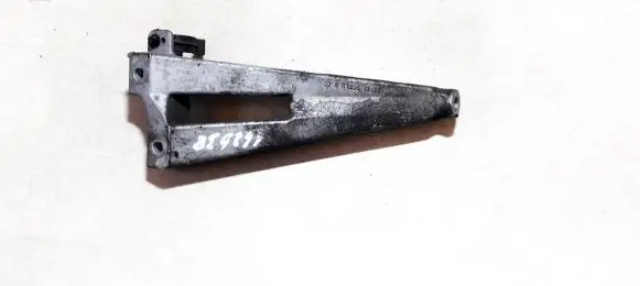 Mercedes-Benz C W203 Engine mounting bracket A1112361395 15402207