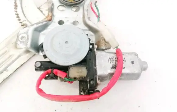 Mitsubishi Pajero Sport I Rear door window regulator motor 2621003230 262100-3230