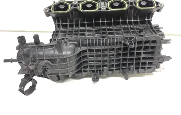 Skoda Fabia Mk3 (NJ) Intake manifold 04E129711J 04e145749b