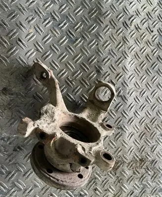 Volkswagen Multivan T4 Front wheel hub