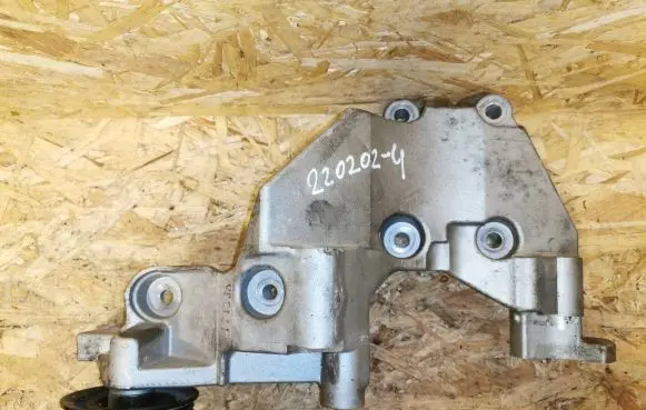 KIA Sportage A/C compressor mount bracket E17123A0310 17133A