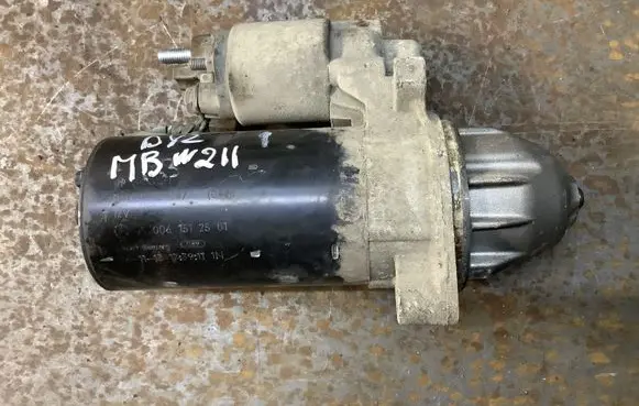 Mercedes-Benz E W211 Starter motor 0001115047 A0061512501