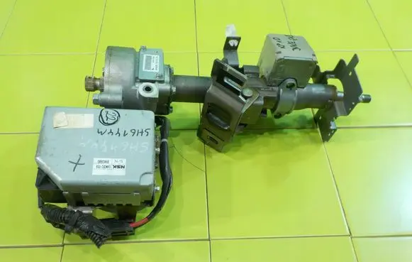 Nissan Juke I F15 Steering wheel axle set 488101KE2A