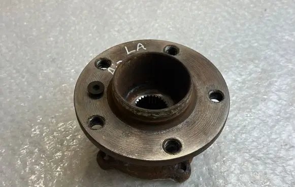 BMW X5 E53 Rear wheel bearing hub 