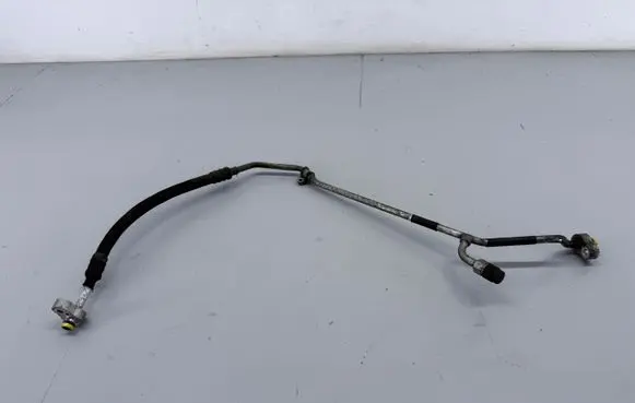 Volkswagen Touareg I Air conditioning (A/C) pipe/hose