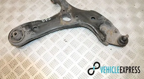 Toyota Avensis T270 Front lower control arm/wishbone