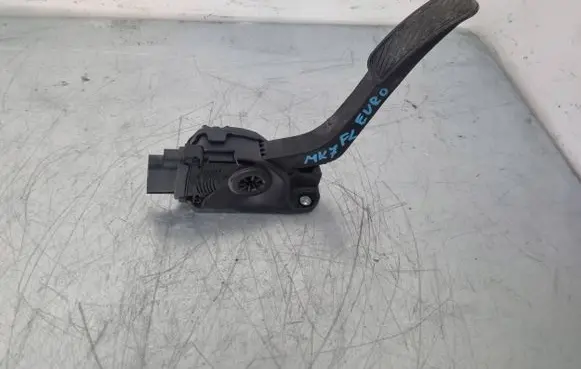 Ford Fiesta Accelerator throttle pedal 8V21-9F836-AB
