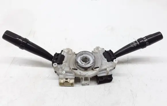 Toyota Avensis T220 Indicator stalk 96229005
