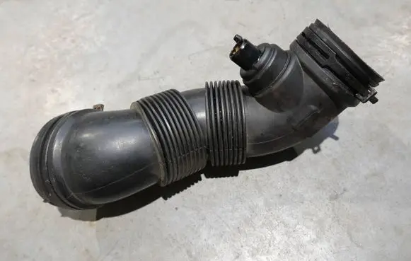 Volkswagen New Beetle Air intake hose/pipe 1C0129684BF