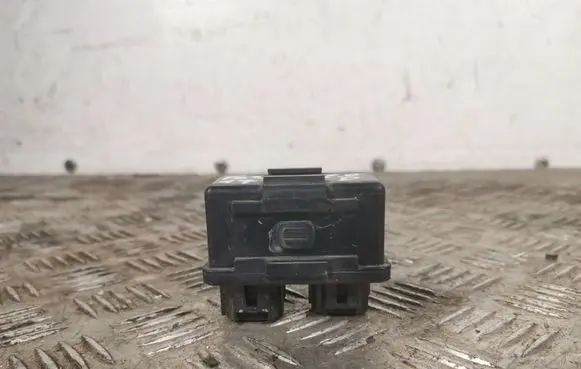Subaru Forester SJ Window wiper relay 86121FJ002