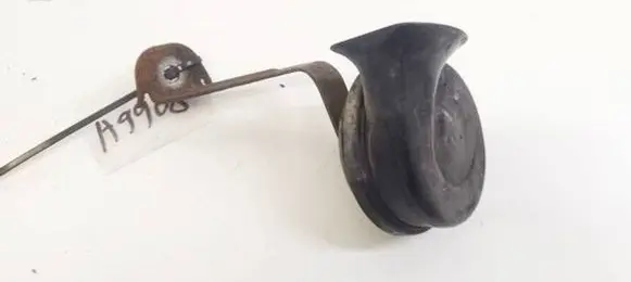 Volkswagen PASSAT B6 Horn signal E1000209