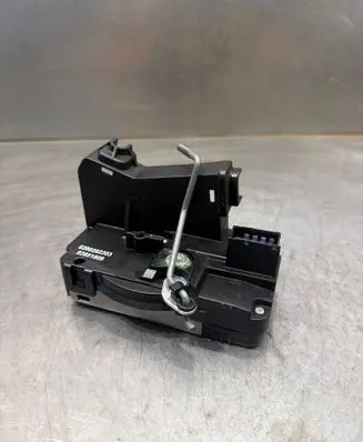Renault Trafic II (X83) Rear door lock 8200282303 93851809