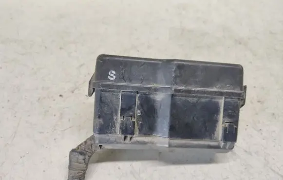 Toyota Avensis T250 Fuse module