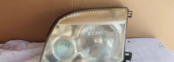 Nissan X-Trail T30 Headlight/headlamp 