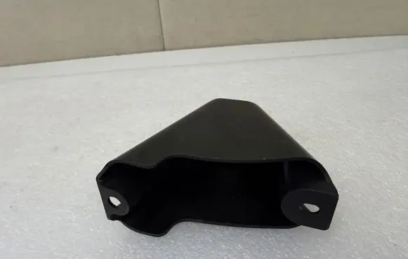 Tesla Model Y Front bumper mounting bracket 151446600A