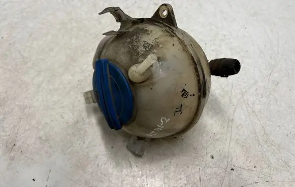 Volkswagen PASSAT B6 Coolant expansion tank/reservoir 1K012140A