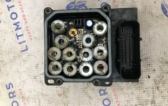 BMW 5 E60 E61 ABS Pump 0265950316