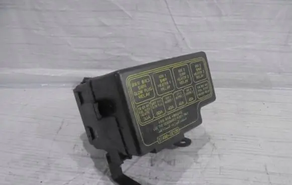 KIA Sportage Relay mounting block 