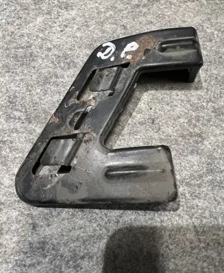 KIA Sportage Front bumper mounting bracket