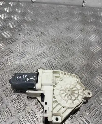Audi S5 Rear door window regulator motor 8K0959801A
