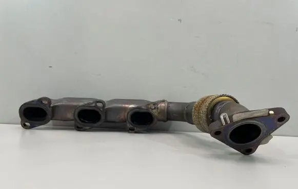 Mercedes-Benz CLS C218 X218 Exhaust manifold A6421400909