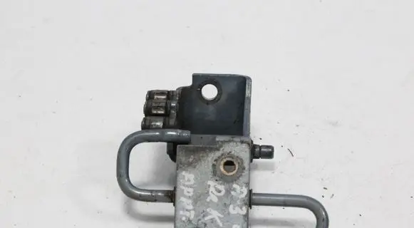 Audi A3 S3 8P Front door lower hinge 8E0831411E A046572