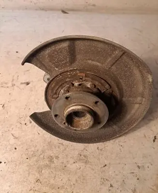 BMW 5 E60 E61 Rear wheel hub spindle/knuckle 
