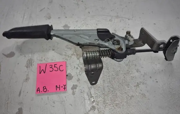 Ford Focus Handbrake/parking brake lever assembly 98AG2780