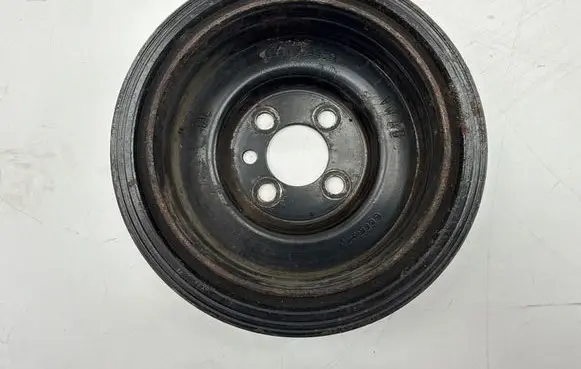 Skoda Octavia Mk2 (1Z) Crankshaft pulley 038103243M
