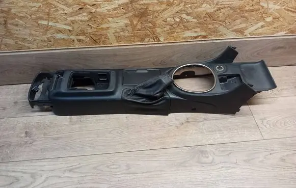Lexus IS 200-300 Center console 5881153020 5561953021 556045303